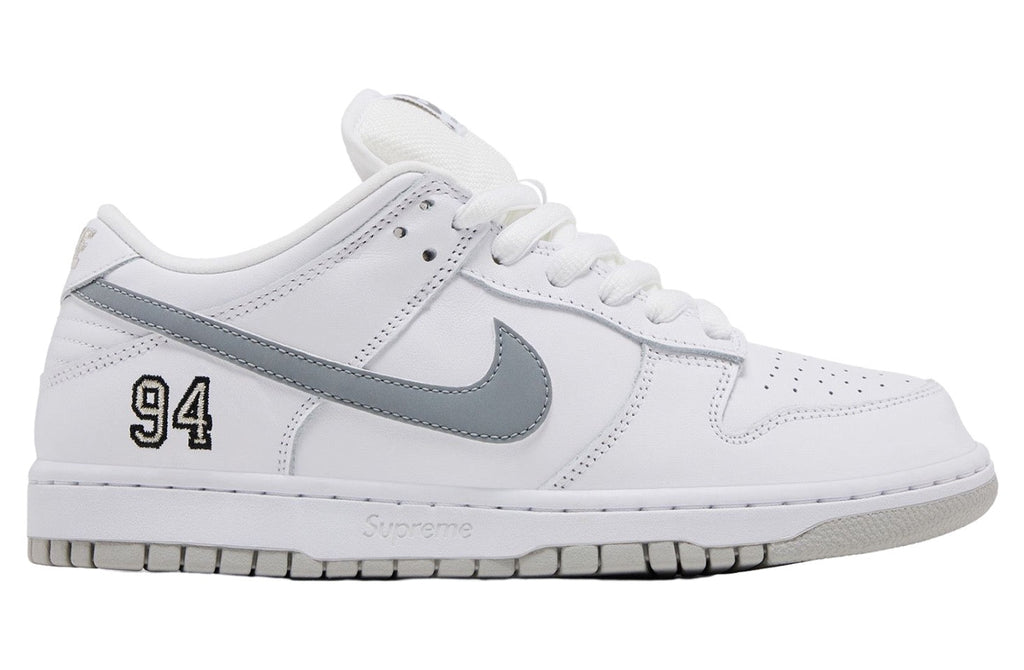 Supreme x Nike SB Dunk Low White / Metallic Silver-White HQ8487-100